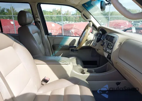 2005 Ford Explorer Sport Trac Adrenalin/Xls/Xlt from USA, damaged, VIN 1FMZU77K35UB02576